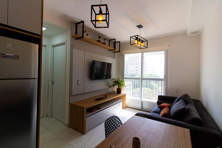 Apartamento para alugar com 50m², 2 quartos e 1 vaga Apartamento para alugar com 50m², 2 quartos e 1 vagaSala / Cozinha