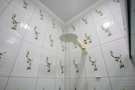 Casa de condomínio para alugar com 300m², 3 quartos e 2 vagasBanheiro da Suíte 2