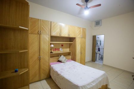 Casa de condomínio para alugar com 300m², 3 quartos e 2 vagasQuarto Suíte 1