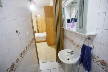 Casa de condomínio para alugar com 300m², 3 quartos e 2 vagasBanheiro da Suíte 1