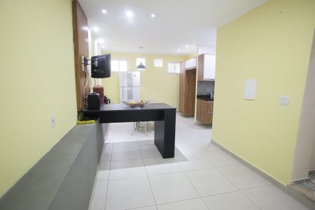 Casa de condomínio para alugar com 300m², 3 quartos e 2 vagasCozinha