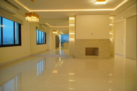 Sala de apartamento para alugar com 3 quartos, 200m² em Passo D’areia, Porto Alegre