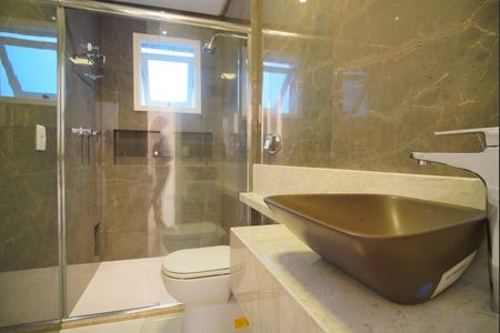 Apartamento para alugar com 200m², 3 quartos e 3 vagas Apartamento para alugar com 200m², 3 quartos e 3 vagasBanheiro da Suite 3