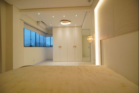 Apartamento para alugar com 200m², 3 quartos e 3 vagas Apartamento para alugar com 200m², 3 quartos e 3 vagasSuite 1