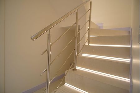 Escada de apartamento para alugar com 3 quartos, 200m² em Passo D’areia, Porto Alegre