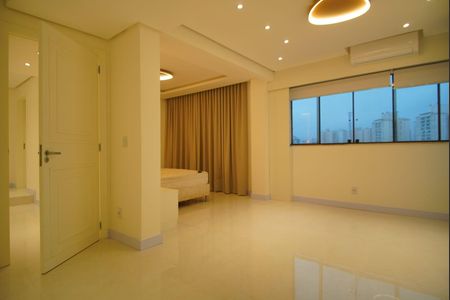 Apartamento para alugar com 200m², 3 quartos e 3 vagas Apartamento para alugar com 200m², 3 quartos e 3 vagasSuite 1