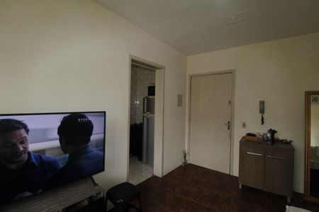 Sala de apartamento à venda com 1 quarto, 43m² em Jardim do Salso, Porto Alegre