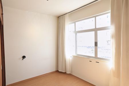 Apartamento para alugar com 110m², 3 quartos e 1 vagaSuíte