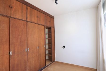 Apartamento para alugar com 110m², 3 quartos e 1 vagaSuíte