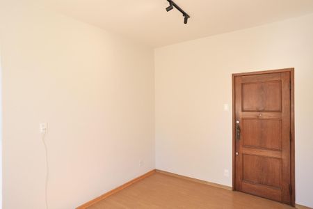 Apartamento para alugar com 110m², 3 quartos e 1 vagaSala