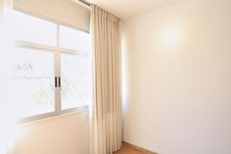Apartamento para alugar com 110m², 3 quartos e 1 vagaQuarto 2
