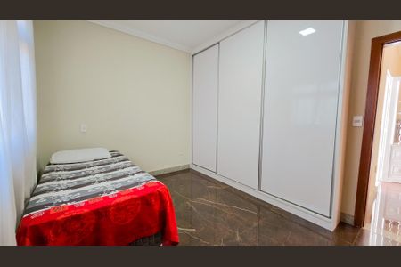 Casa à venda com 217m², 4 quartos e 3 vagas Casa à venda com 217m², 4 quartos e 3 vagasSuíte 3