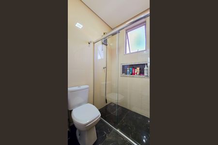 Casa à venda com 217m², 4 quartos e 3 vagas Casa à venda com 217m², 4 quartos e 3 vagasBanheiro da Suíte 3