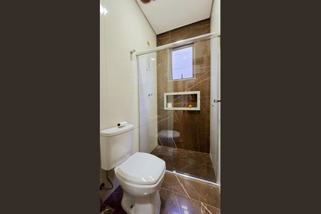 Casa à venda com 217m², 4 quartos e 3 vagas Casa à venda com 217m², 4 quartos e 3 vagasBanheiro da Suíte 2