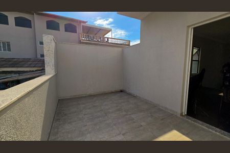 Casa à venda com 217m², 4 quartos e 3 vagas Casa à venda com 217m², 4 quartos e 3 vagasCobertura