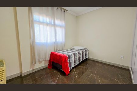 Casa à venda com 217m², 4 quartos e 3 vagas Casa à venda com 217m², 4 quartos e 3 vagasSuíte 3