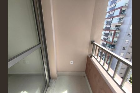 Studio à venda com 26m², 1 quarto e sem vaga Studio à venda com 26m², 1 quarto e sem vagaVaranda