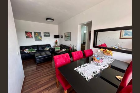 Sala de apartamento à venda com 3 quartos, 70m² em Vila Leonor, Guarulhos