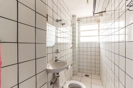 Banheiro de kitnet/studio à venda com 1 quarto, 29m² em Vila Buarque, São Paulo