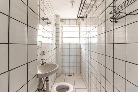 Banheiro de kitnet/studio à venda com 1 quarto, 29m² em Vila Buarque, São Paulo