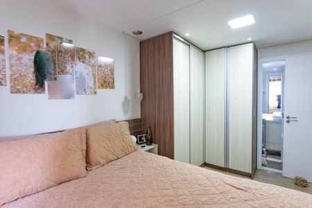 Apartamento à venda com 67m², 2 quartos e 1 vaga Apartamento à venda com 67m², 2 quartos e 1 vagaSuíte