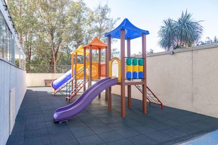 Apartamento à venda com 67m², 2 quartos e 1 vaga Apartamento à venda com 67m², 2 quartos e 1 vagaÁrea comum - Playground