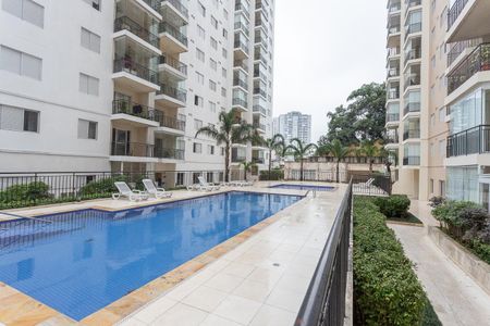 Apartamento à venda com 67m², 2 quartos e 1 vaga Apartamento à venda com 67m², 2 quartos e 1 vagaÁrea comum - Piscina