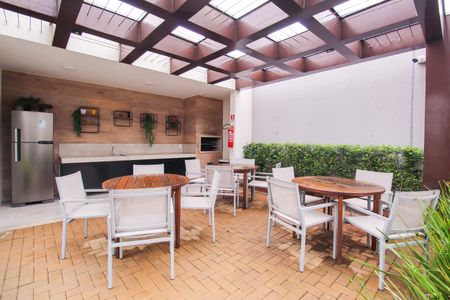 Apartamento à venda com 34m², 2 quartos e sem vagaÁrea comum - Churrasqueira