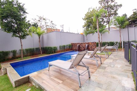 Apartamento à venda com 34m², 2 quartos e sem vagaÁrea comum - Piscina