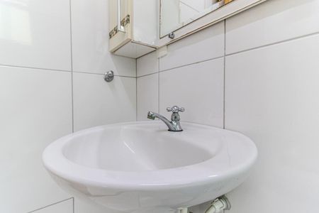 Apartamento para alugar com 32m², 1 quarto e sem vaga Apartamento para alugar com 32m², 1 quarto e sem vagaBanheiro Social