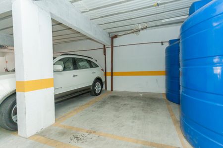 Garagem de apartamento à venda com 3 quartos, 80m² em Parque Alto do Rio Bonito, São Paulo