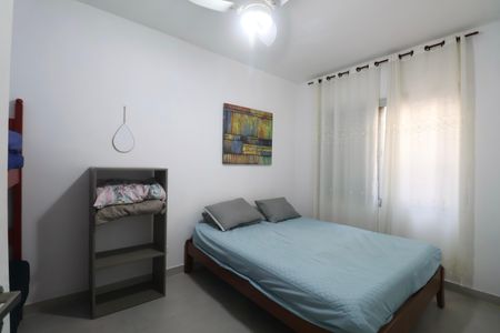 Quarto 1 de apartamento para alugar com 2 quartos, 70m² em Jardim Tres Marias, Guarujá