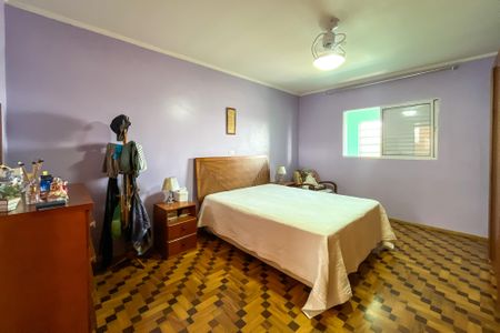 Casa à venda com 354m², 4 quartos e 4 vagas Casa à venda com 354m², 4 quartos e 4 vagasSuíte