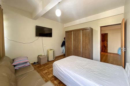 Casa à venda com 354m², 4 quartos e 4 vagas Casa à venda com 354m², 4 quartos e 4 vagasQuarto 3