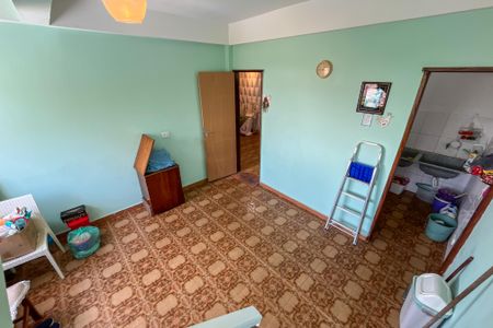 Casa à venda com 354m², 4 quartos e 4 vagas Casa à venda com 354m², 4 quartos e 4 vagasÁrea de Serviço 2