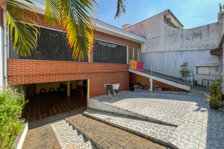 Casa à venda com 354m², 4 quartos e 4 vagas Casa à venda com 354m², 4 quartos e 4 vagasGaragem