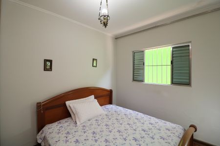 Casa à venda com 224m², 3 quartos e 4 vagasQuarto 2