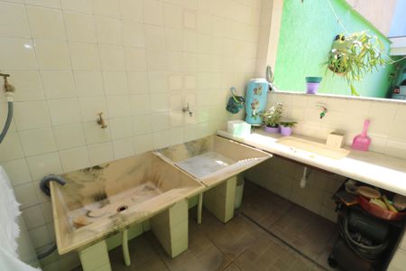 Casa à venda com 224m², 3 quartos e 4 vagasÁrea de Serviço