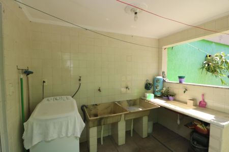 Casa à venda com 224m², 3 quartos e 4 vagasÁrea de Serviço