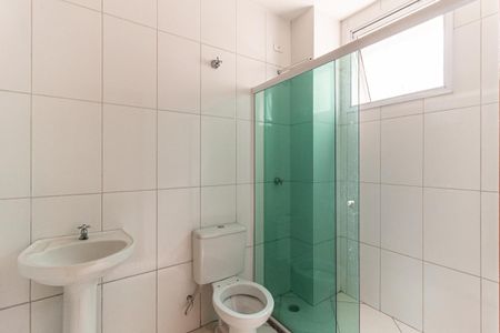 Banheiro de kitnet/studio para alugar com 1 quarto, 36m² em República, São Paulo