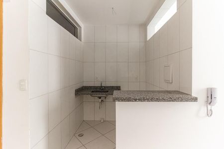 Cozinha de kitnet/studio para alugar com 1 quarto, 36m² em República, São Paulo