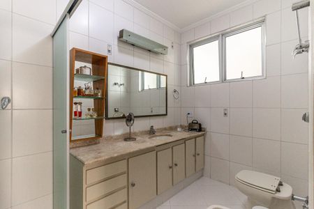 Apartamento à venda com 200m², 3 quartos e 1 vagaBanheiro da Suíte