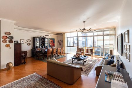 Sala de apartamento à venda com 3 quartos, 200m² em Vila Buarque, São Paulo