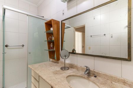 Apartamento à venda com 200m², 3 quartos e 1 vagaBanheiro da Suíte