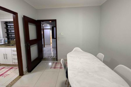 Casa à venda com 140m², 4 quartos e 2 vagas