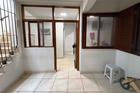 Casa à venda com 140m², 4 quartos e 2 vagas