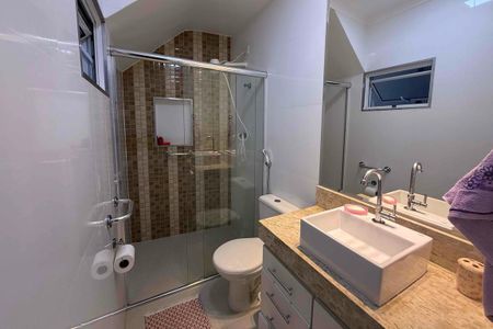 Casa à venda com 140m², 4 quartos e 2 vagas