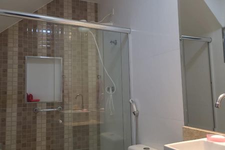Casa à venda com 140m², 4 quartos e 2 vagas