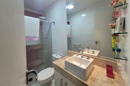 Casa à venda com 140m², 4 quartos e 2 vagas