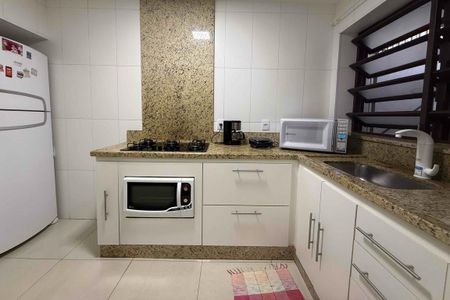 Casa à venda com 140m², 4 quartos e 2 vagas